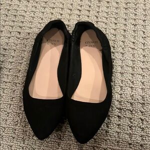 Crown & Ivy Women's Black Flats